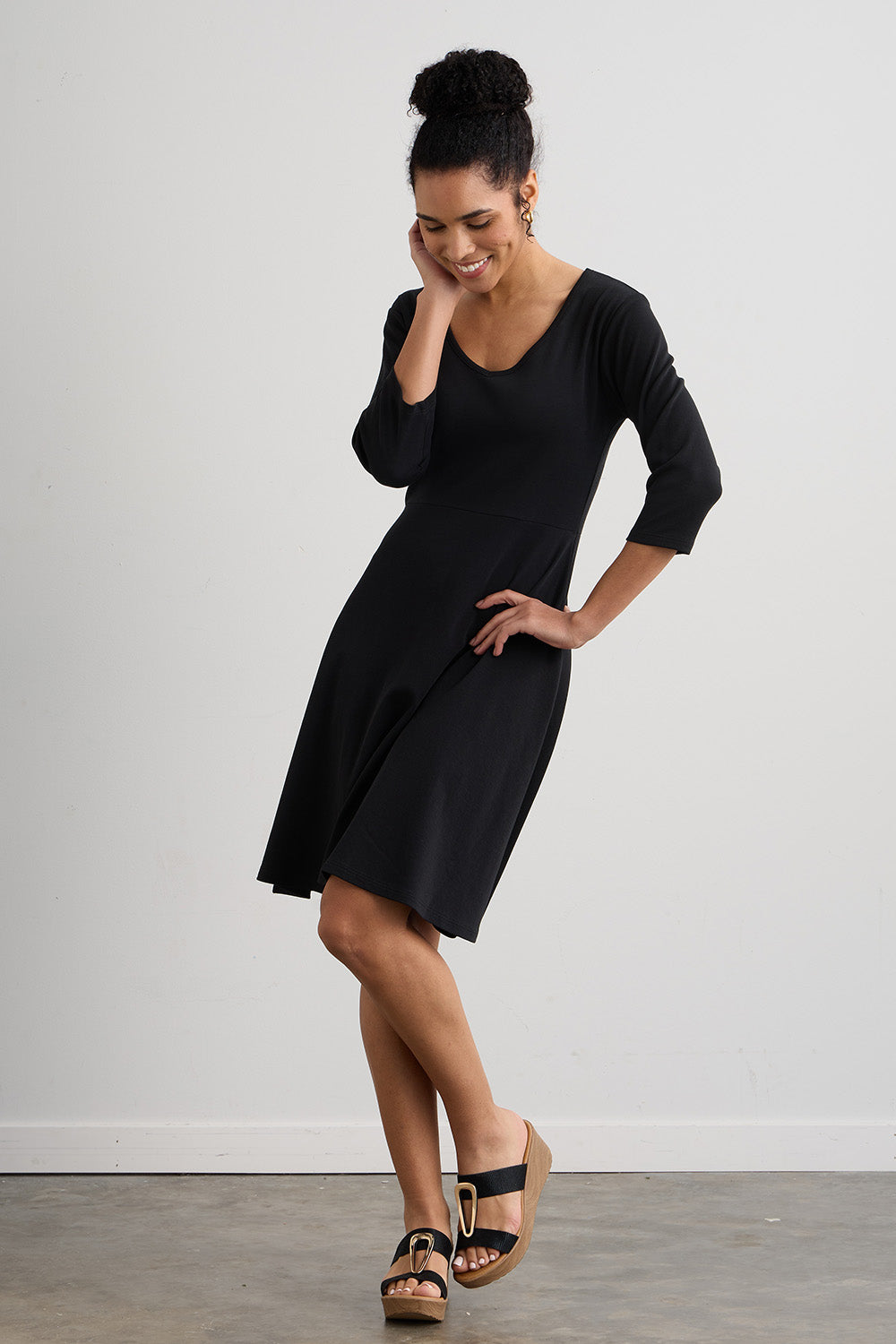 Women's Organic Cotton 100% Cotton 3/4 Sleeve V-neck Dress | Black | Fair Indigo | Ethically Made Clothing | Fair Trade Clothes