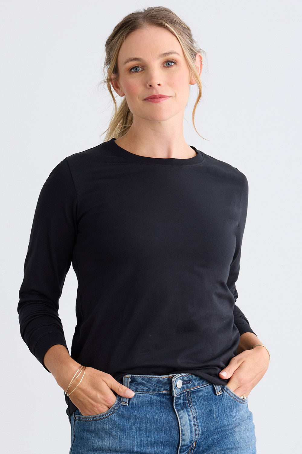 Women's Organic Cotton 100% Cotton Ultra Pura Long Sleeve T-shirt | Black | Fair Indigo | Ethically Made Clothing | Fair Trade Clothes