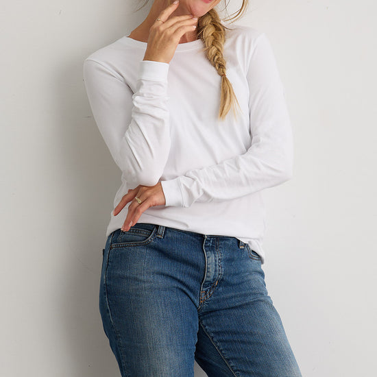 Women's Organic Cotton 100% Cotton Ultra Pura Long Sleeve T-shirt | White | Fair Indigo | Ethically Made Clothing | Fair Trade Clothes