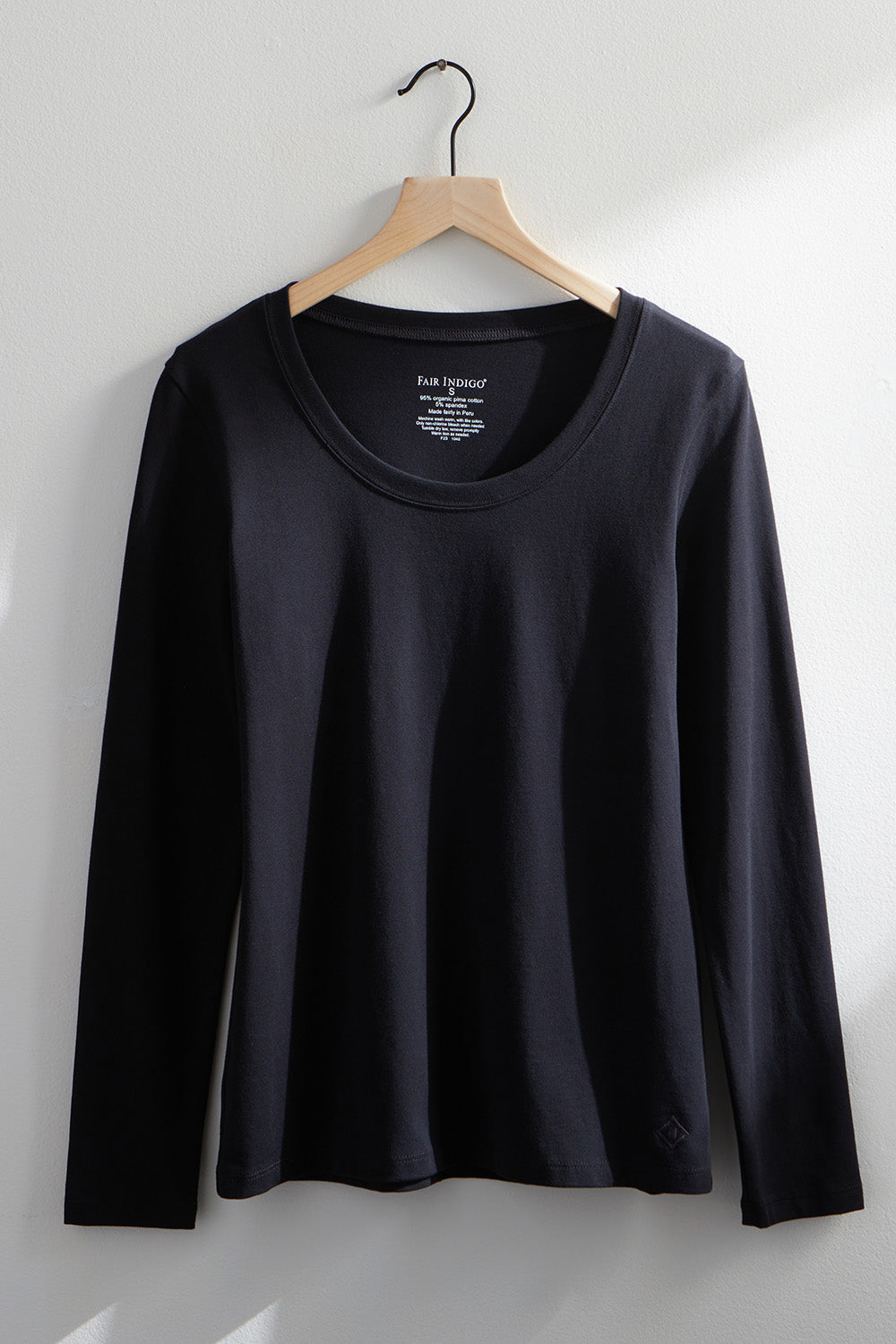Women's Organic Cotton Long Sleeve Scoop Neck Tee | Black | Fair Indigo | Ethically Made Clothing | Fair Trade Clothes