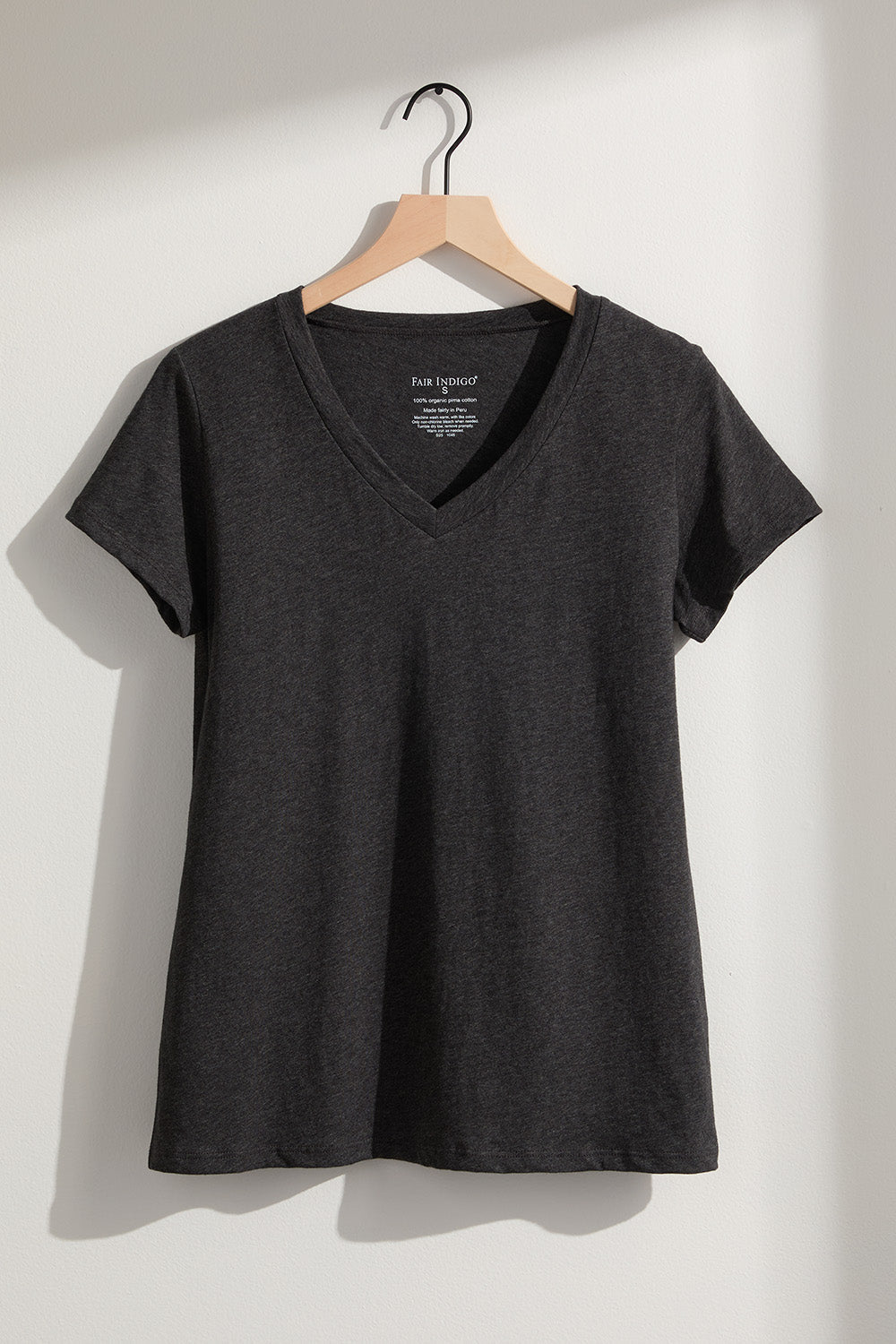 Women's 100% Organic Cotton Relaxed V-neck T-shirt | Dark Charcoal Grey Heather | Fair Indigo | Ethically Made Clothing | Fair Trade Clothes